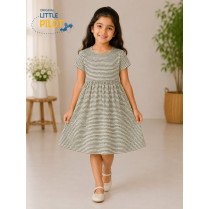 Girls:Frock With Sleeve